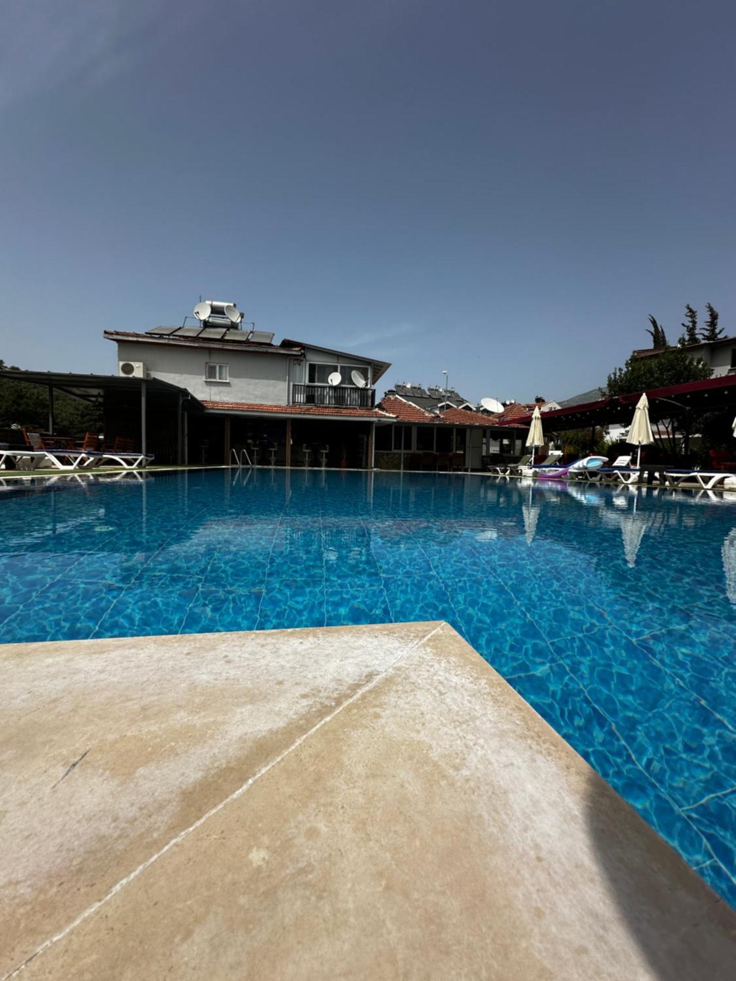 Carmina Hotel Ovacık Exteriér fotografie