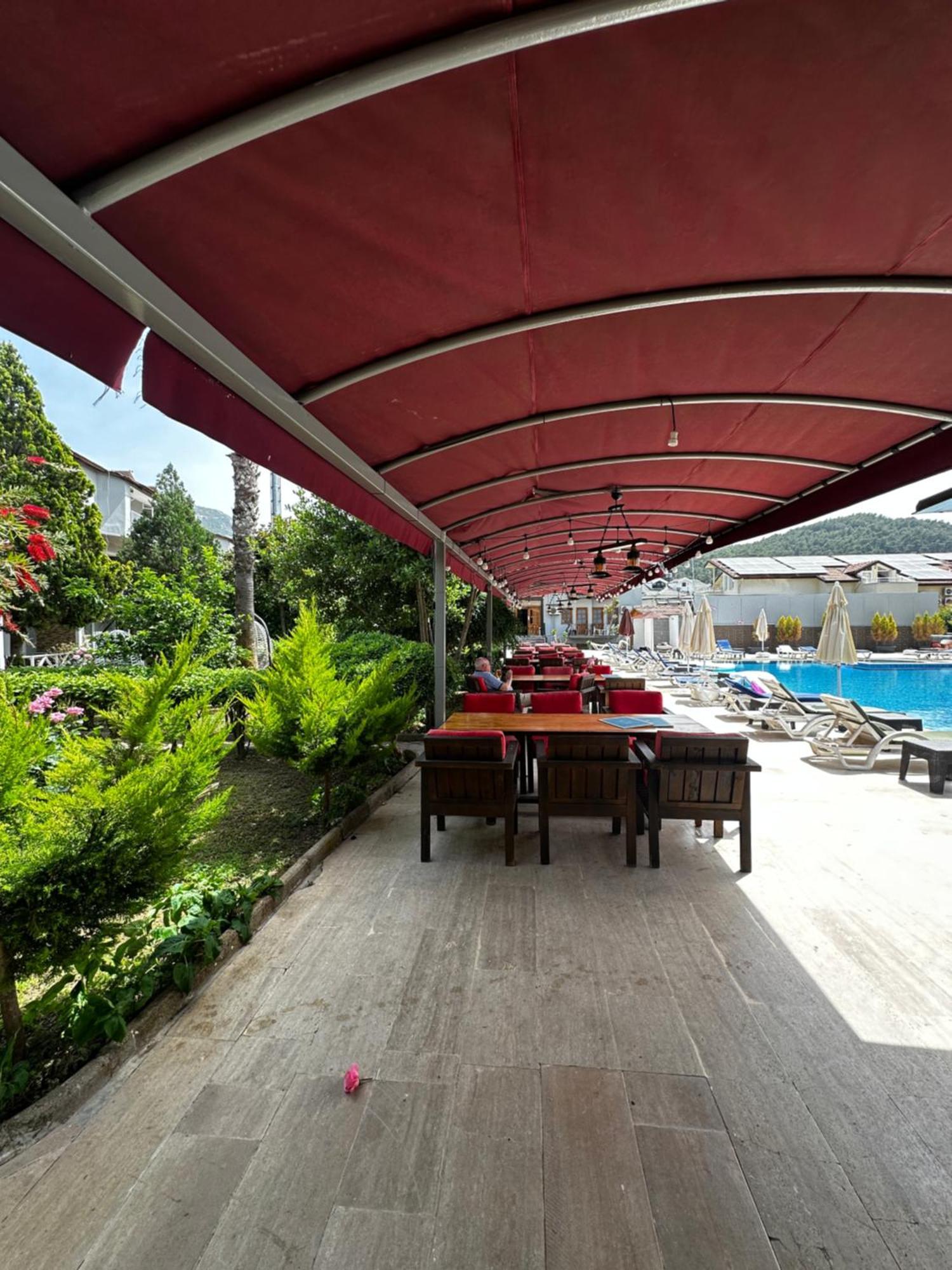 Carmina Hotel Ovacık Exteriér fotografie