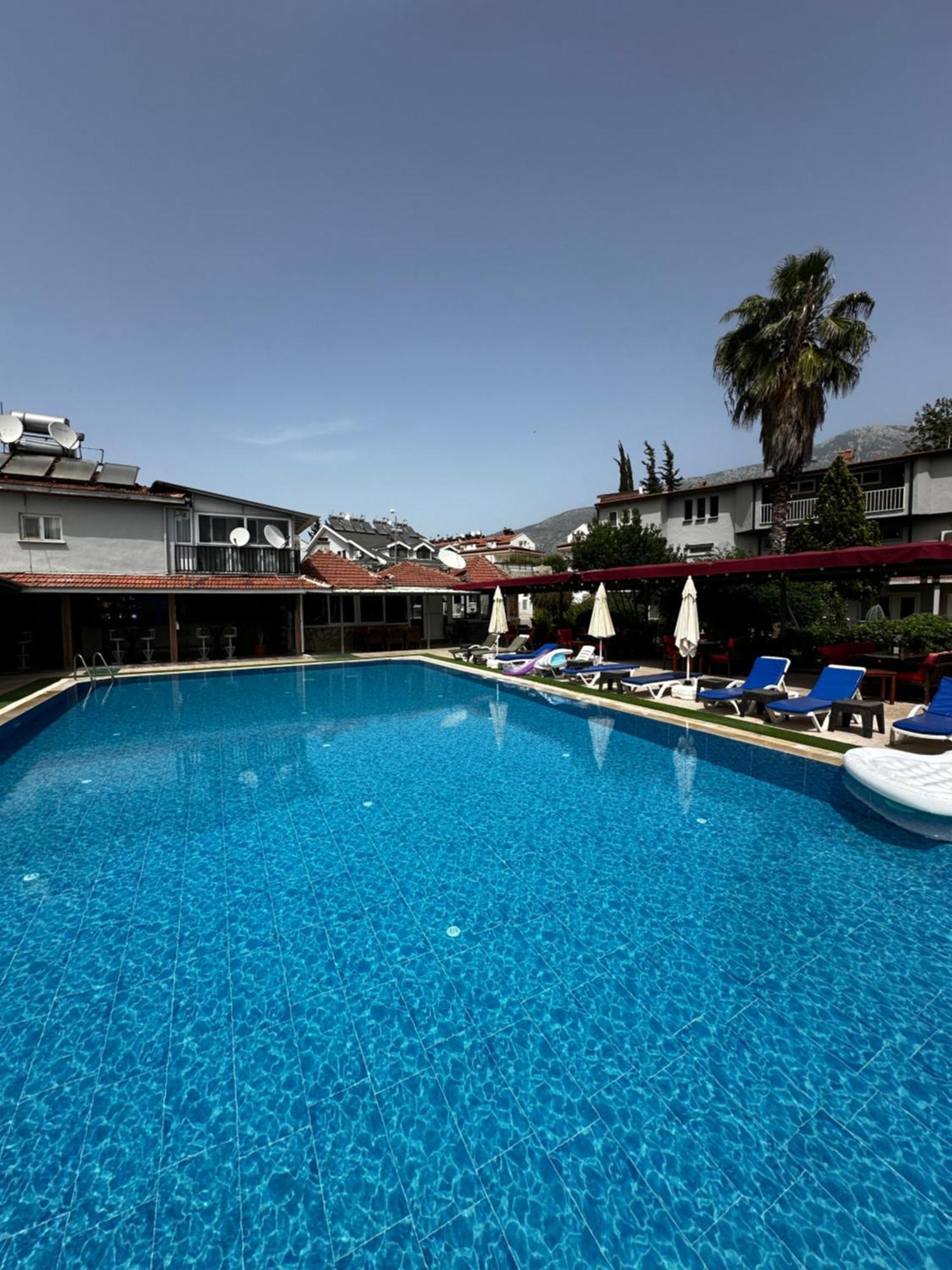 Carmina Hotel Ovacık Exteriér fotografie