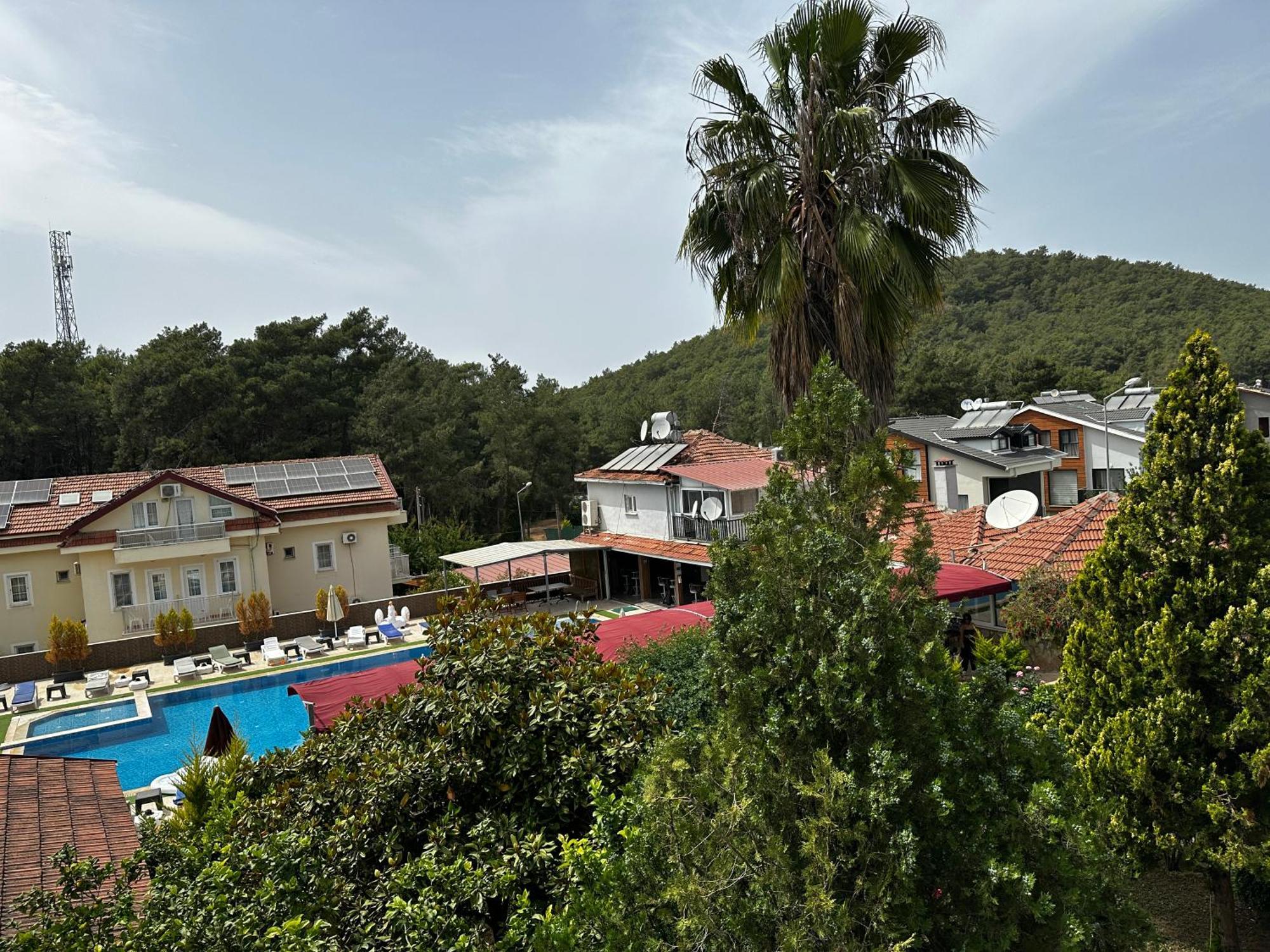 Carmina Hotel Ovacık Exteriér fotografie