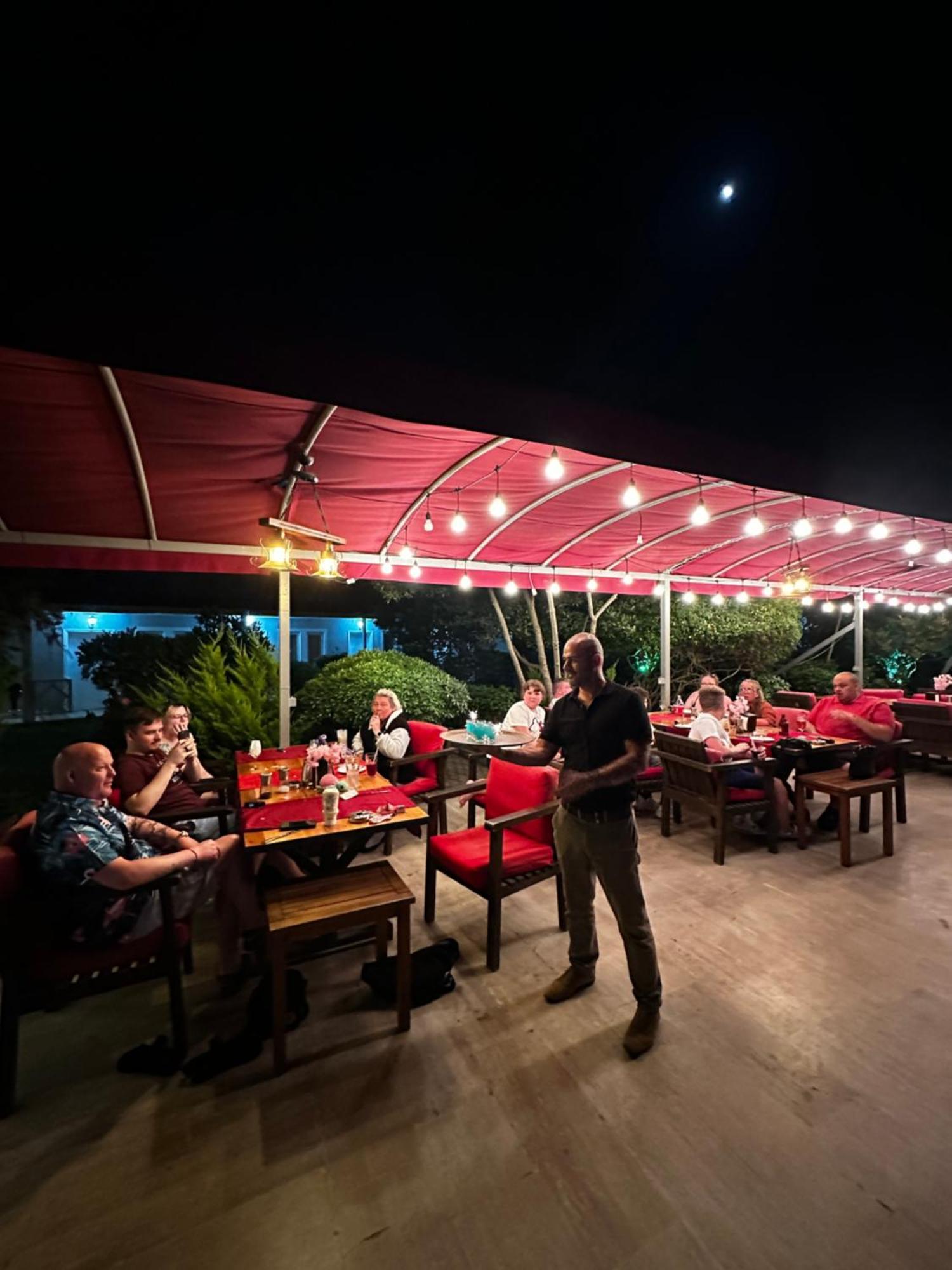 Carmina Hotel Ovacık Exteriér fotografie