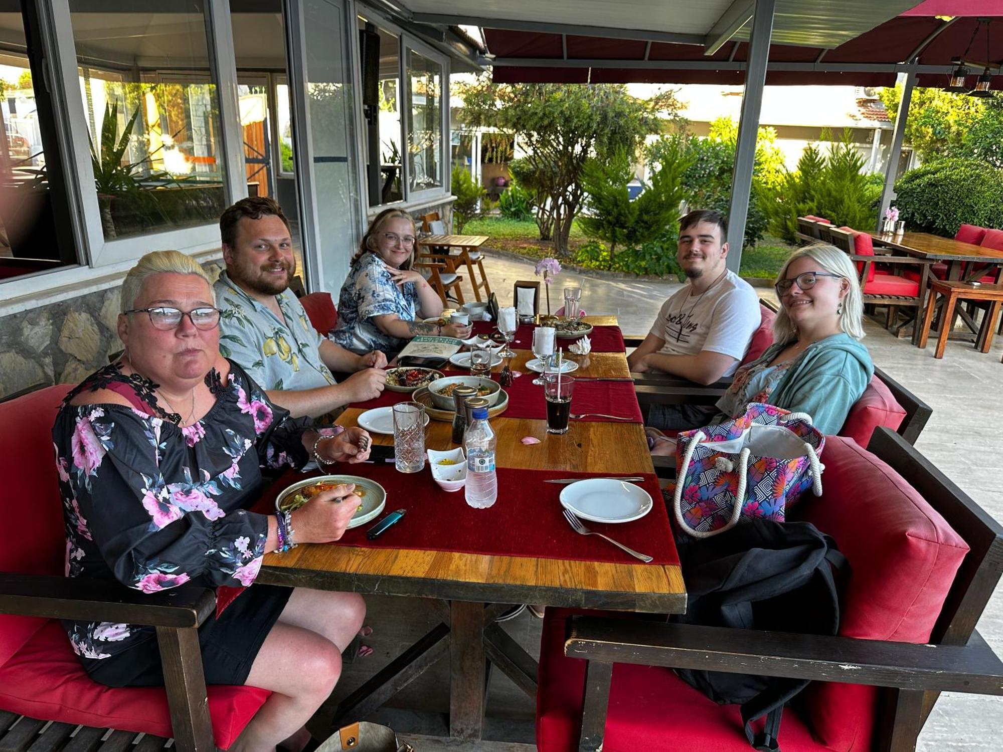 Carmina Hotel Ovacık Exteriér fotografie